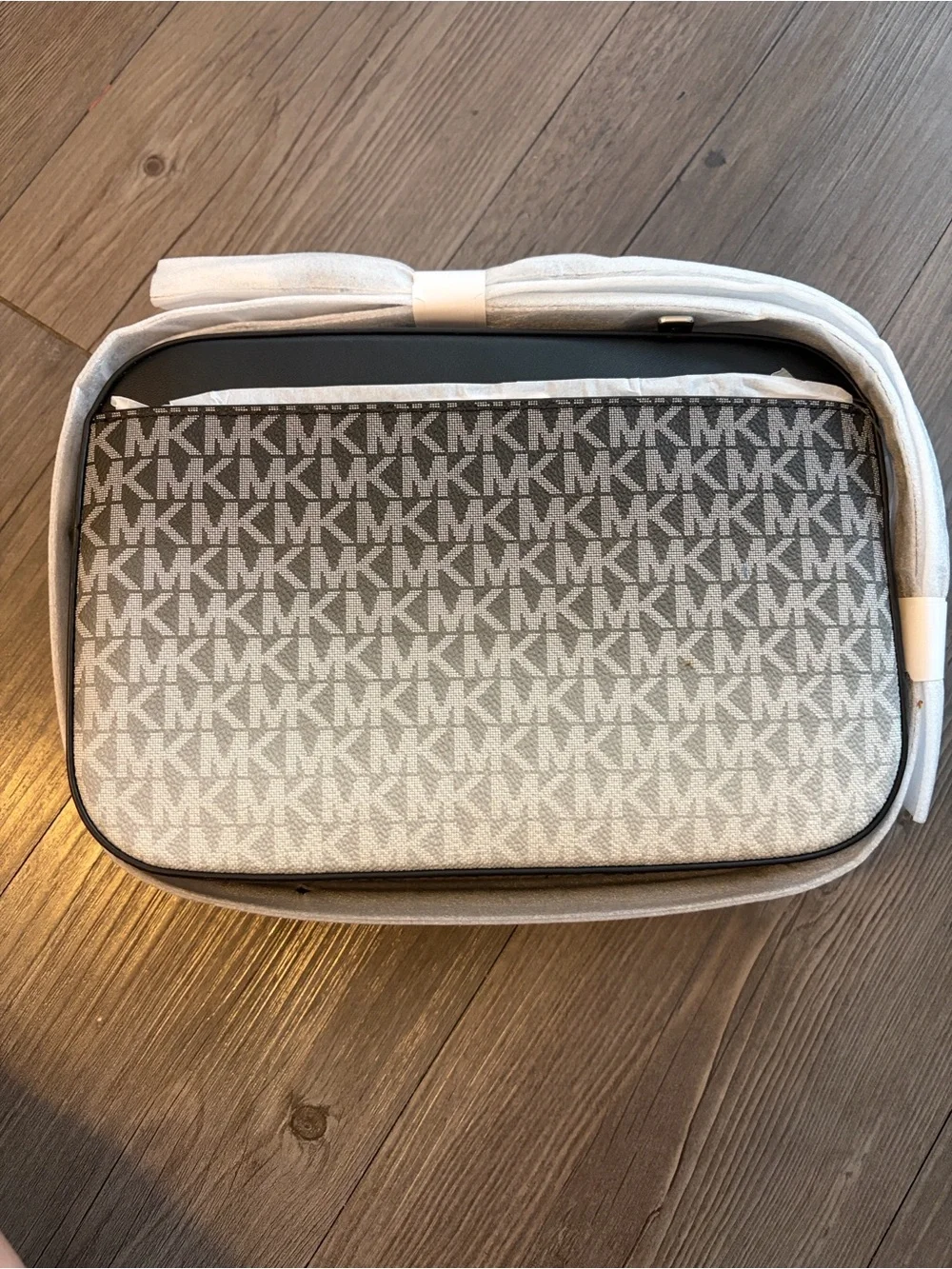 Michael Kors Crossbody Bag with Black Trim BRAND NEW